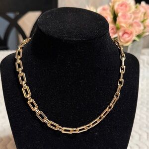 Gold Tone Necklace